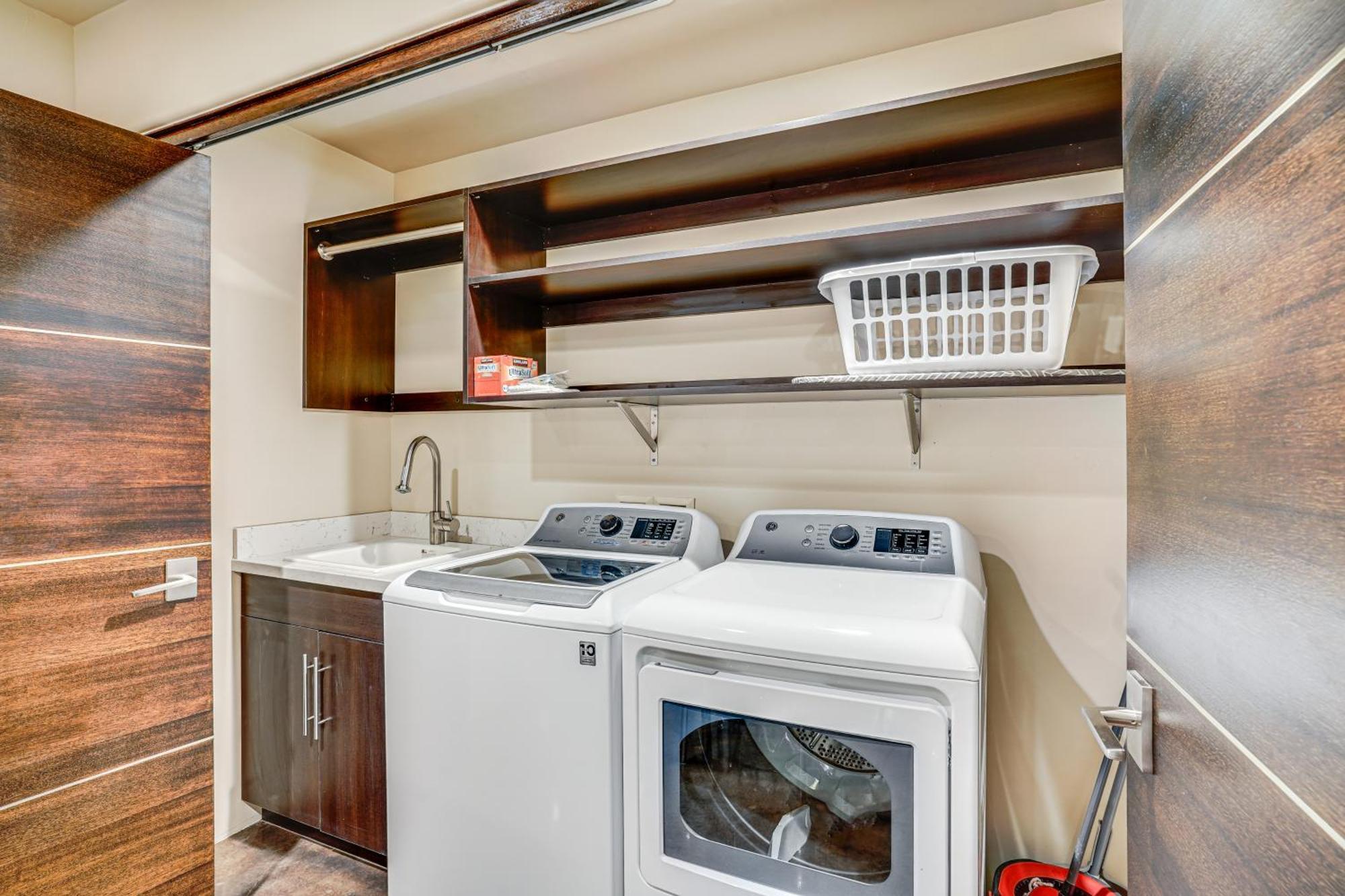 Sedona Couples Retreat With Patio Walk To Trails! Apartman Kültér fotó