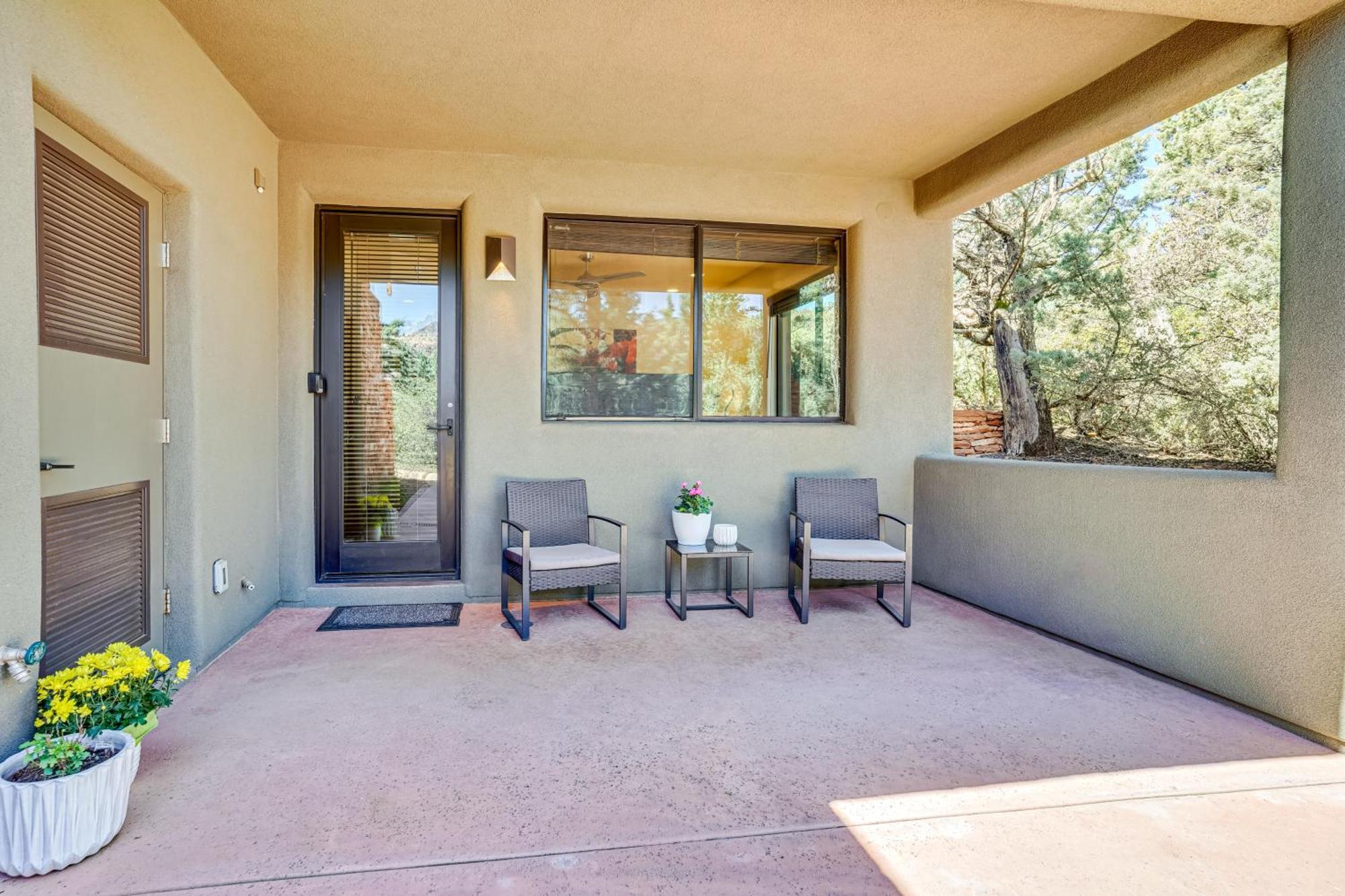Sedona Couples Retreat With Patio Walk To Trails! Apartman Kültér fotó
