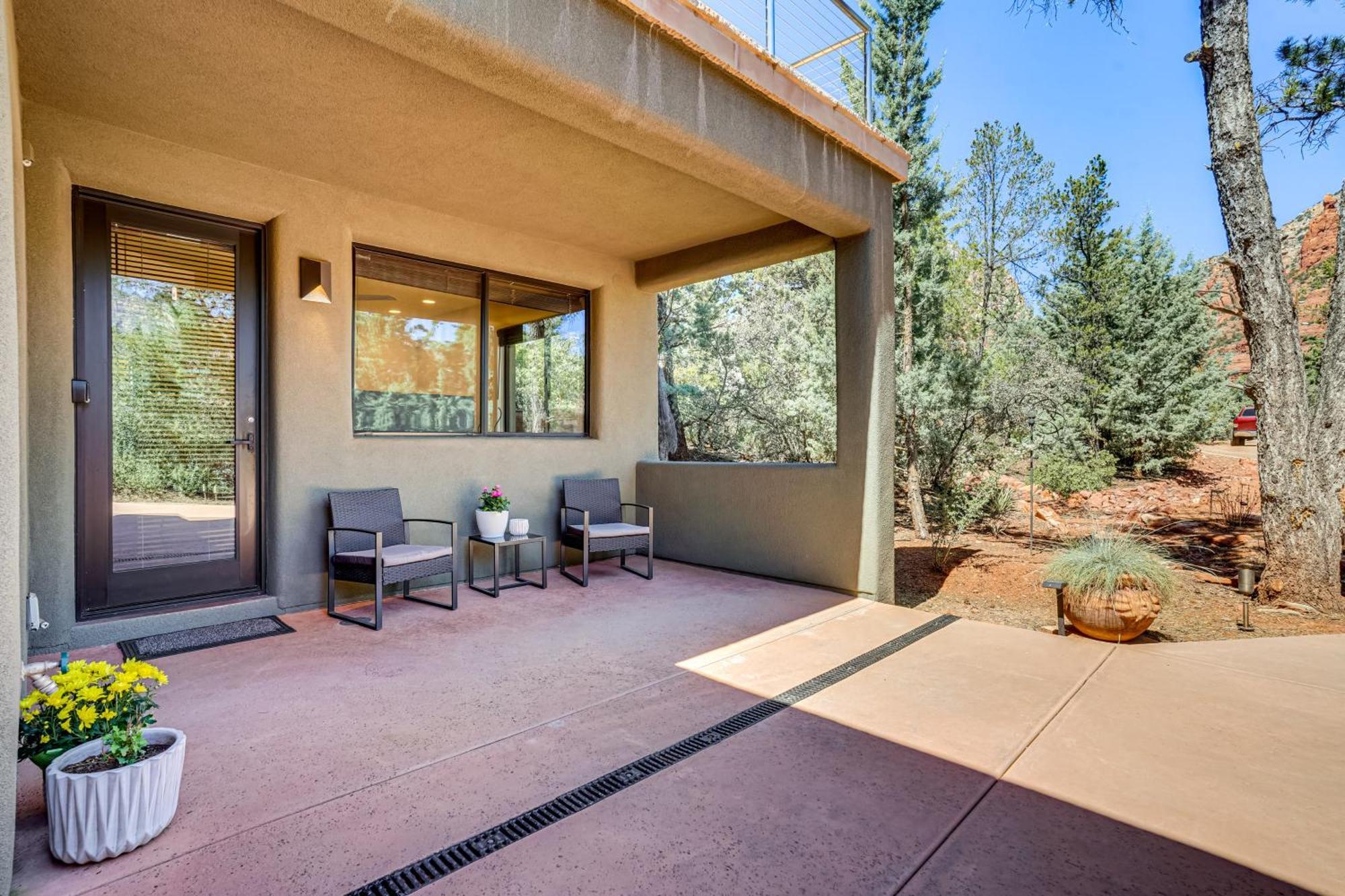 Sedona Couples Retreat With Patio Walk To Trails! Apartman Kültér fotó